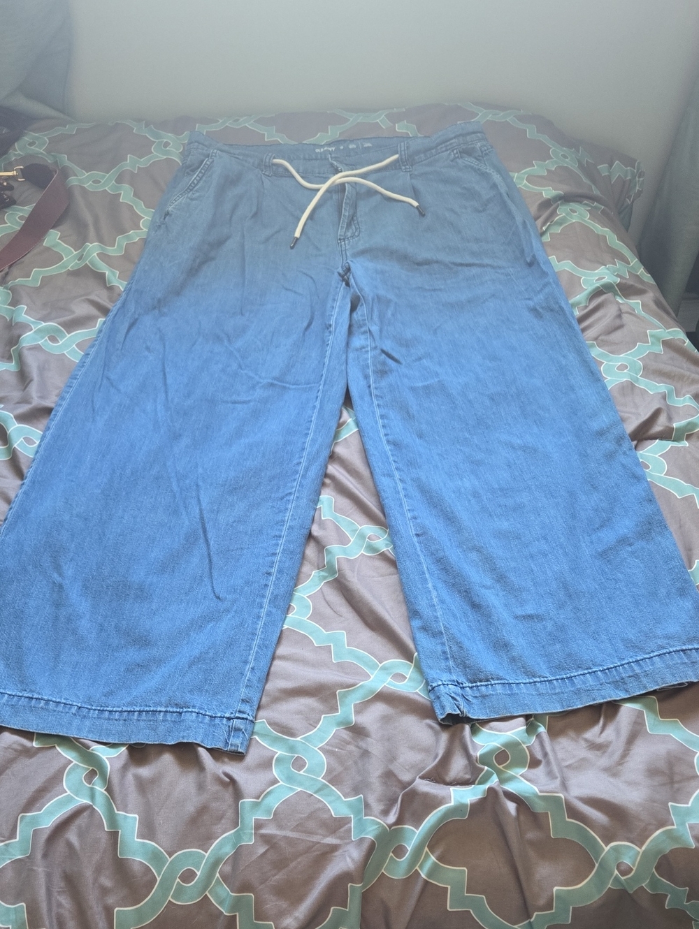 Old Navy High Rise Drapey Drawcord Wide Leg